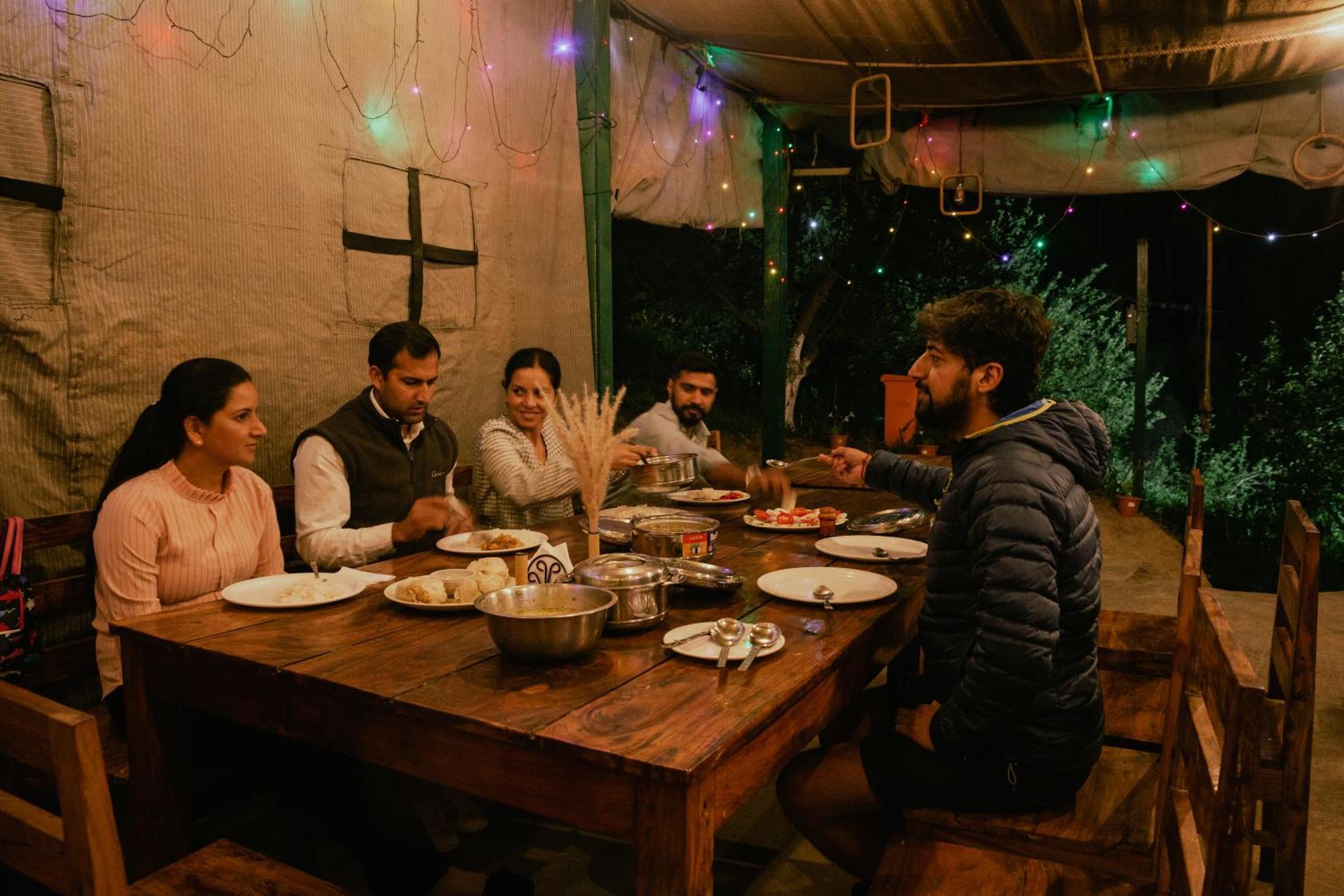 Daak Bangla Retreat Hotel Kufri Buitenkant foto